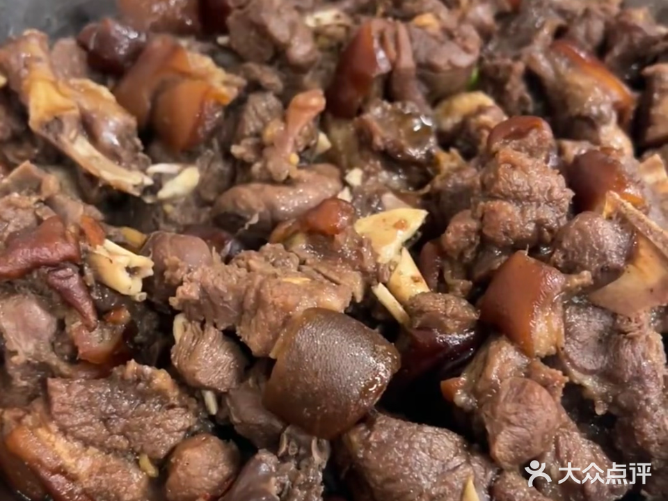 曾友干锅海鲜脆皮香肉馆(玉林店)