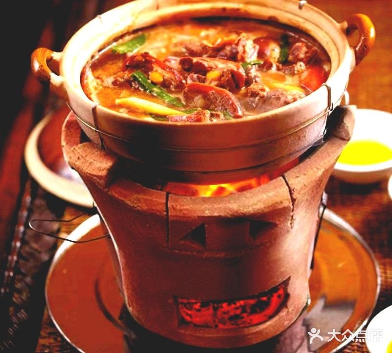 港府港式打边炉(新村8区店)