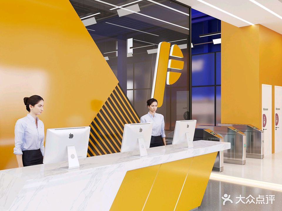 FP运动空间羽毛球馆