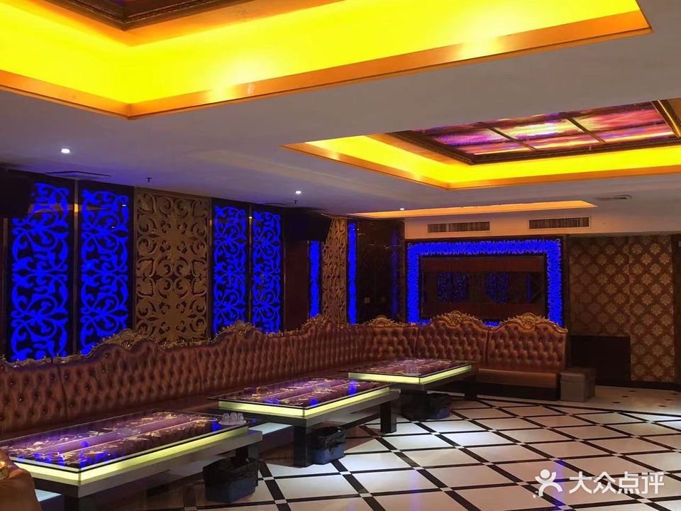 花园娱乐会量贩KTV(幕桥西路店)