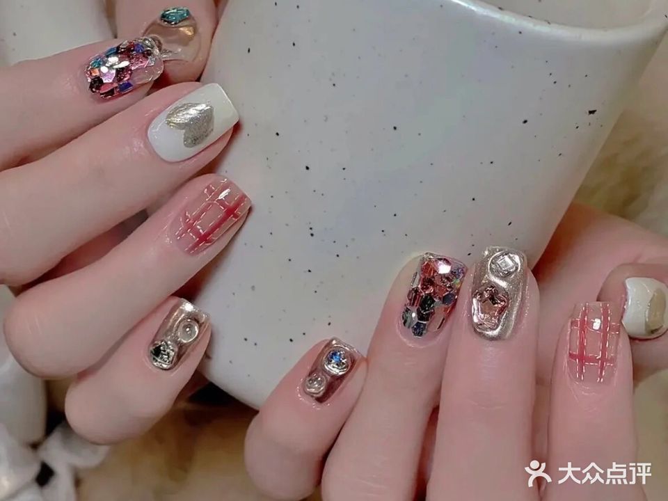 优米美甲美睫美妆(盐城魔力月光广场店)