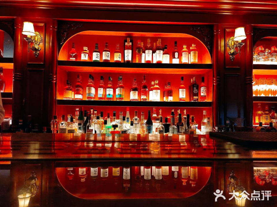 Z-ONE Bar whiskey·wine·cocktail