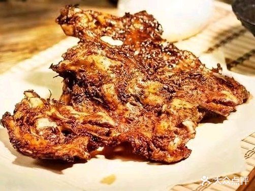 八零小媳妇东北烧烤(绿地店)