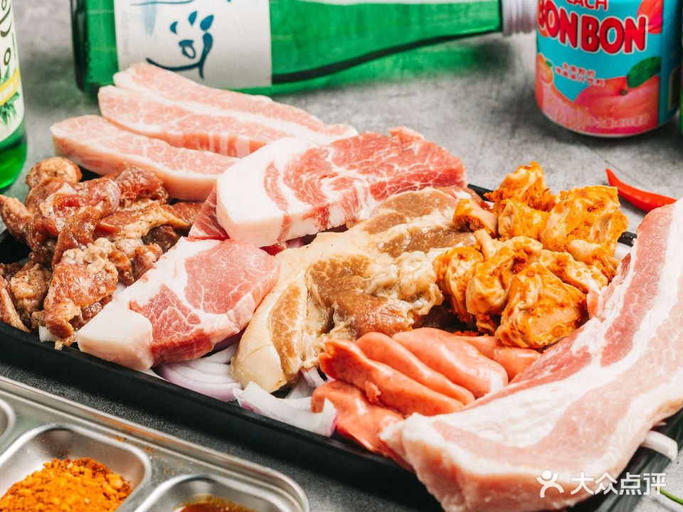 宫味堰中韩自助烤肉(万达广场十堰店)