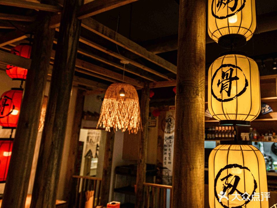 烤骨队川菜酒馆(宝马街总店)
