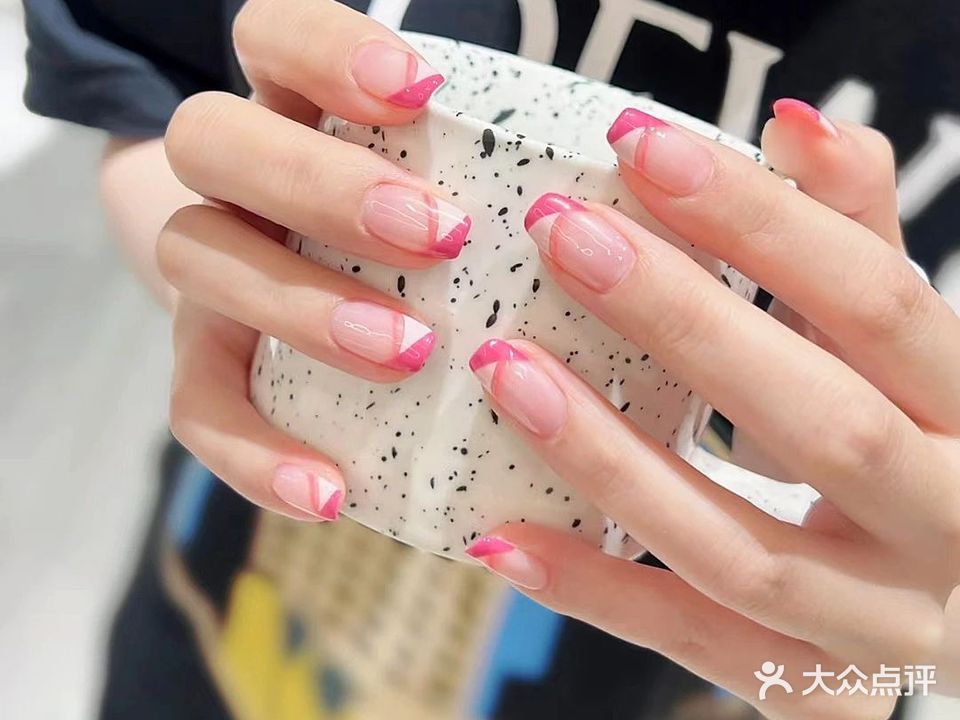 优点美甲美睫