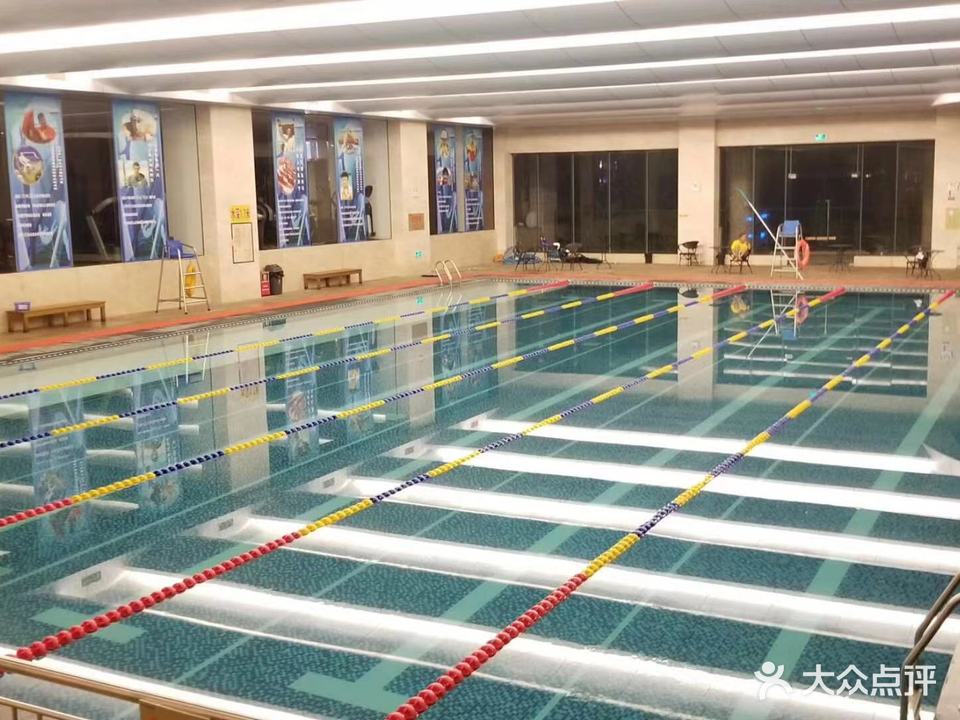 誉峰名门游泳馆