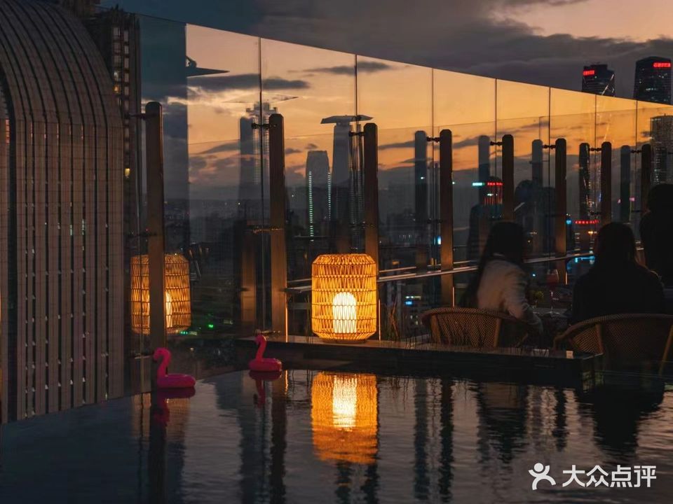 喜舍·歡BAR·高空泳池威士忌酒廊