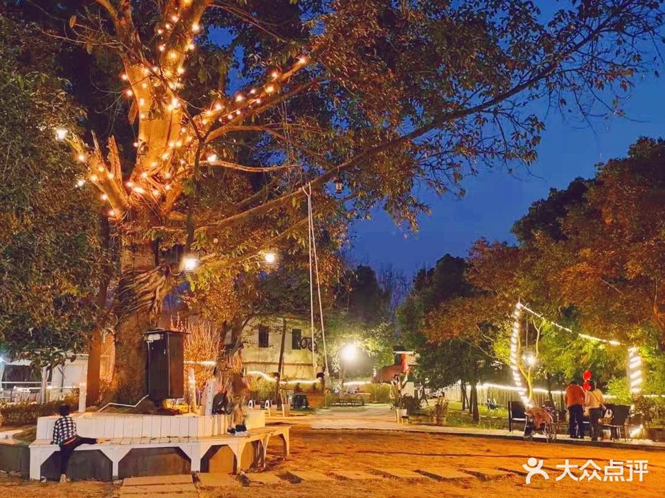 西西里公社·自主烧烤·柴火鸡·烤全羊(三圣乡店)