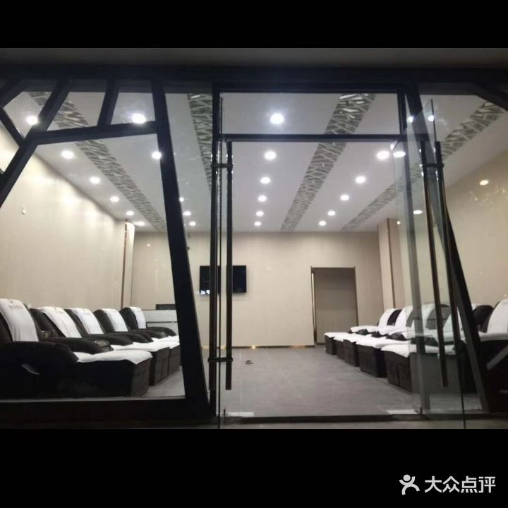 宿城青年修脚店