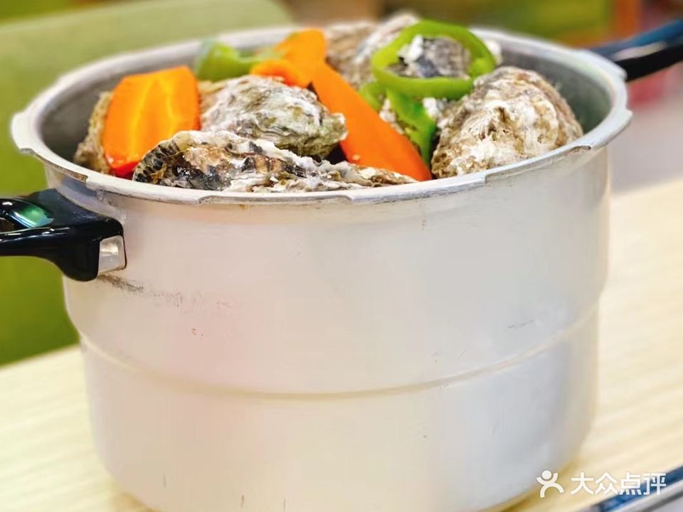 一蚝一贝海鲜特色餐厅(高新万达店)