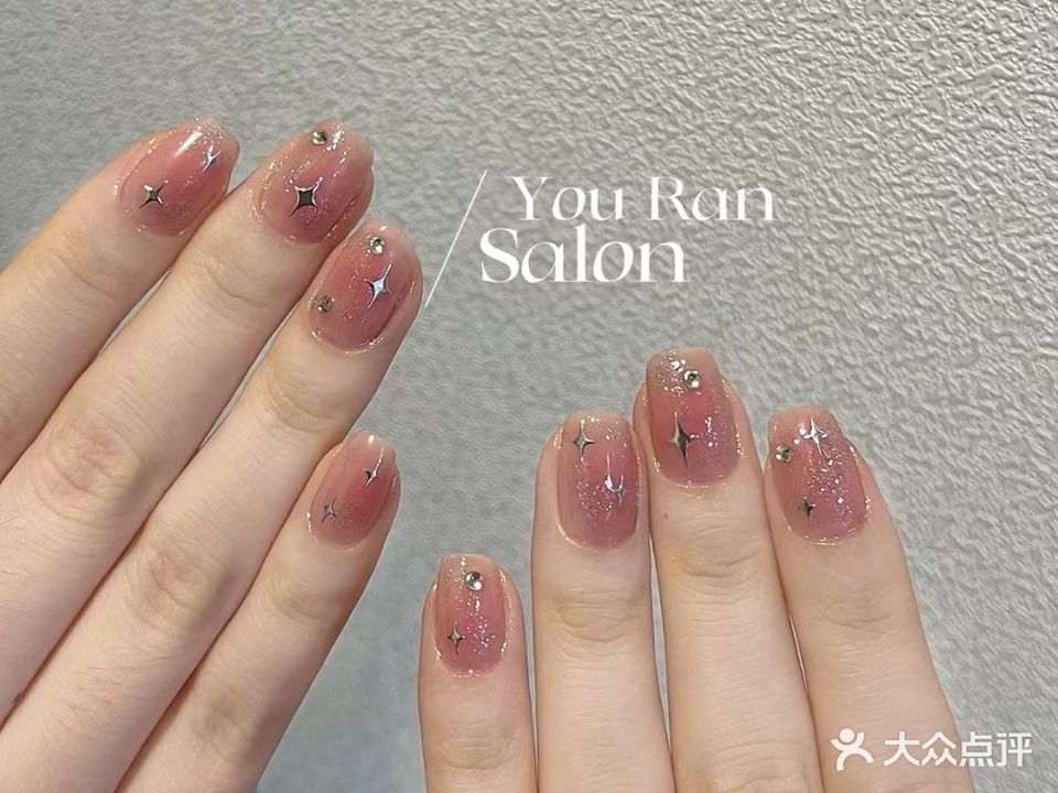 俪人美甲(吉林财富购物广场店)