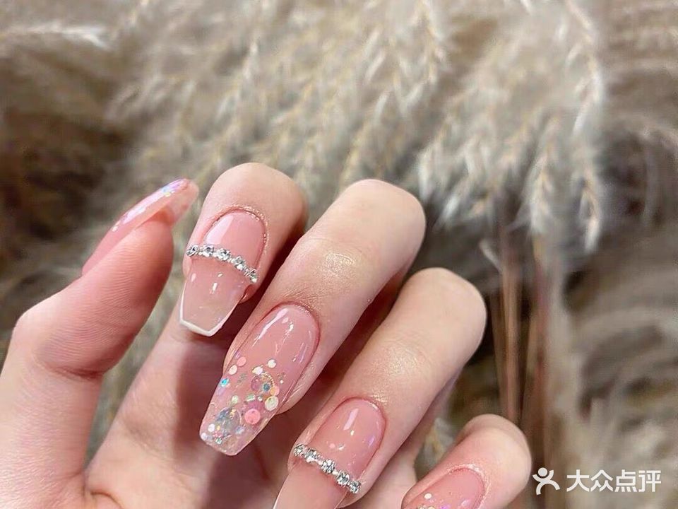 LR NAIL美甲美睫(真快活广场店)