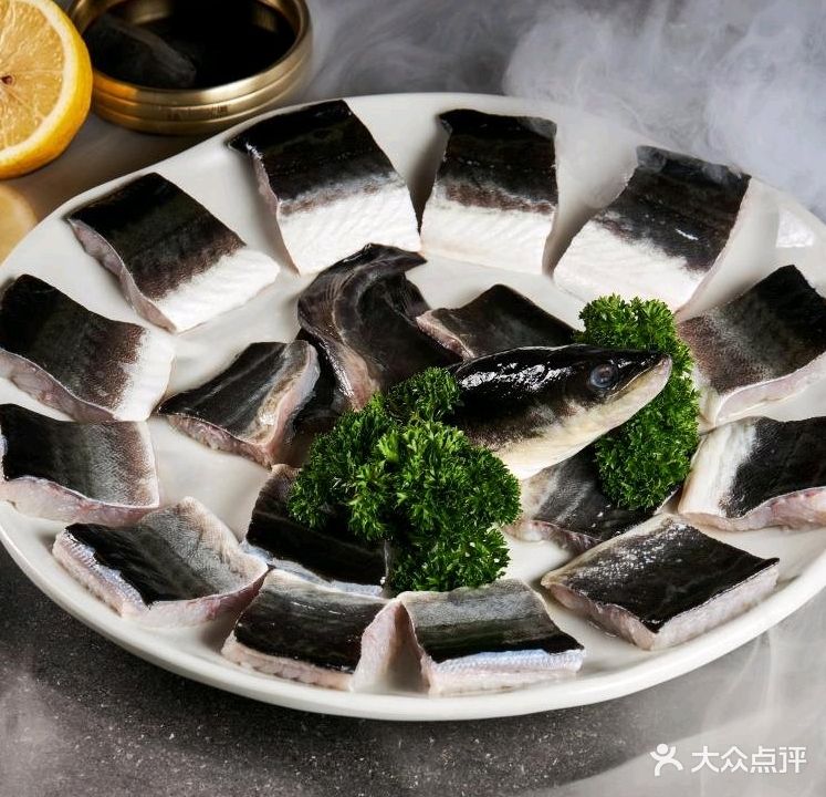 三叉姬·朝鲜族炭烤活鳗·牛排骨专门店