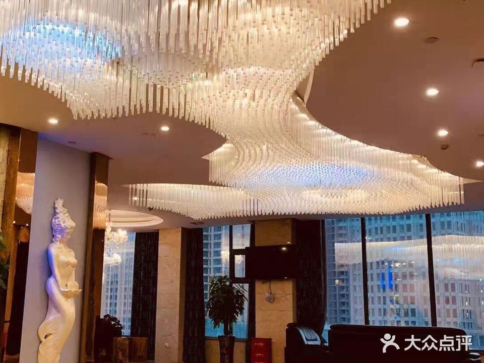 半岛足疗按摩养生馆(半岛国际酒店店)