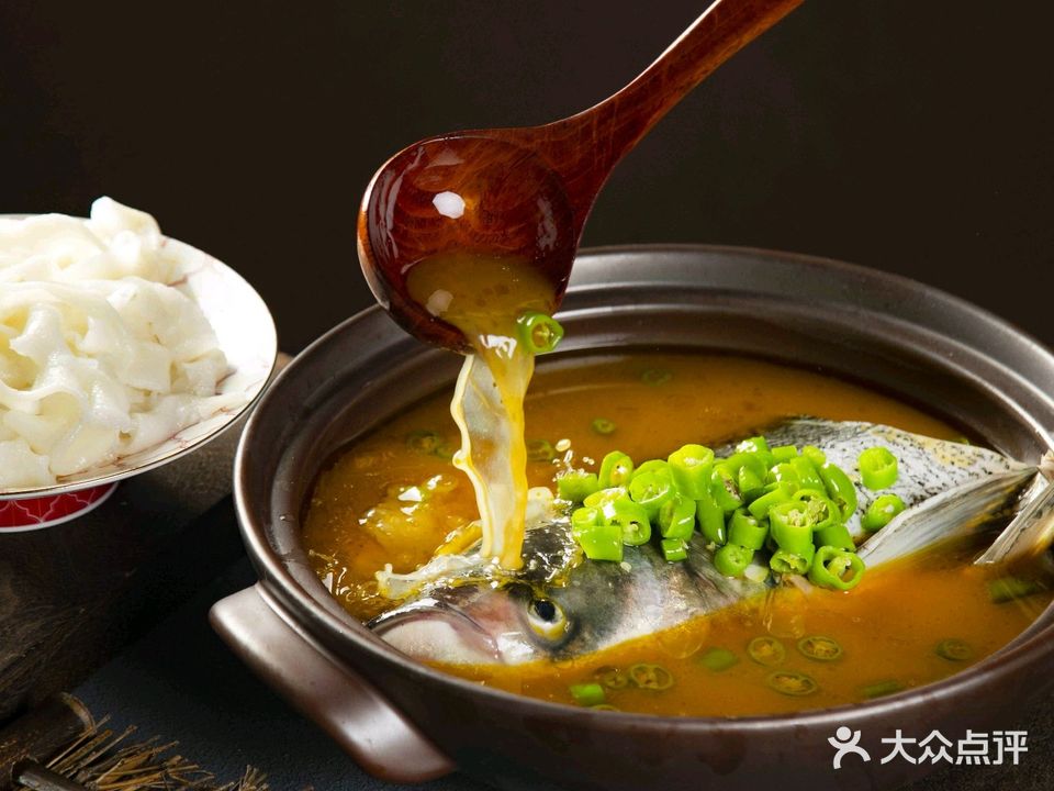吴记百家·千峡湖鱼头时尚餐厅(石门小区店)