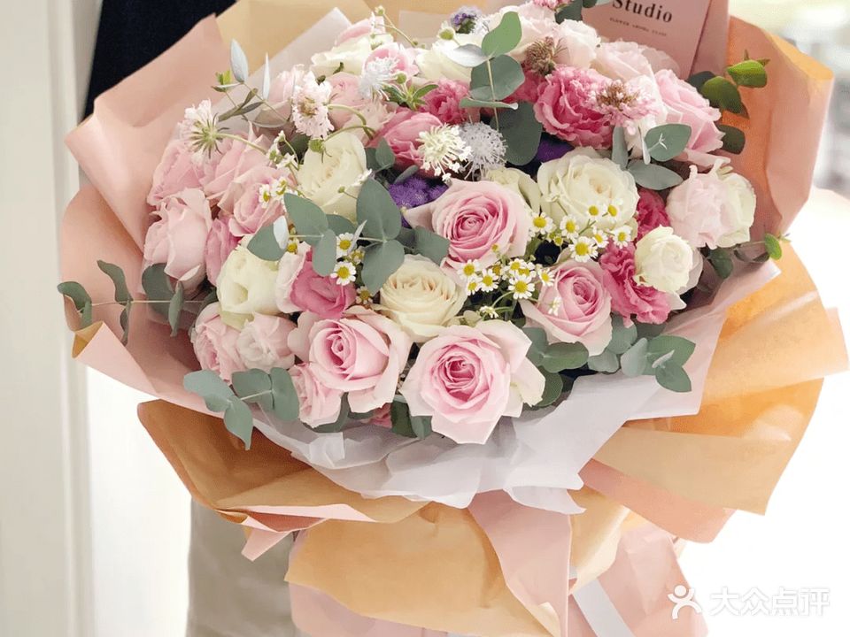 安诺创意鲜花蛋糕