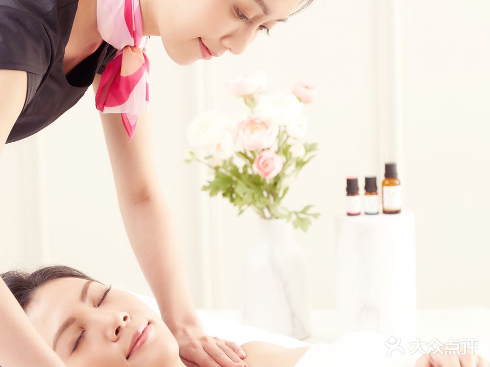佐登妮丝(临桂新城店)