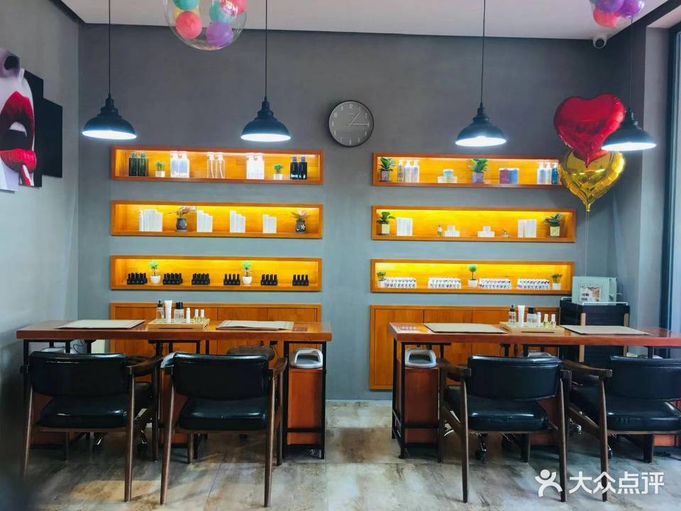 靓贩荟咖啡遇见宁子美甲(水城嘉苑店)