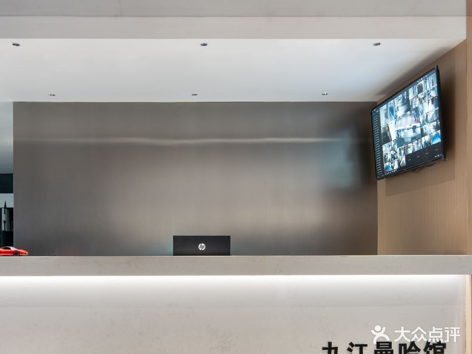 曼哈游泳健身(满庭春购物中心店)