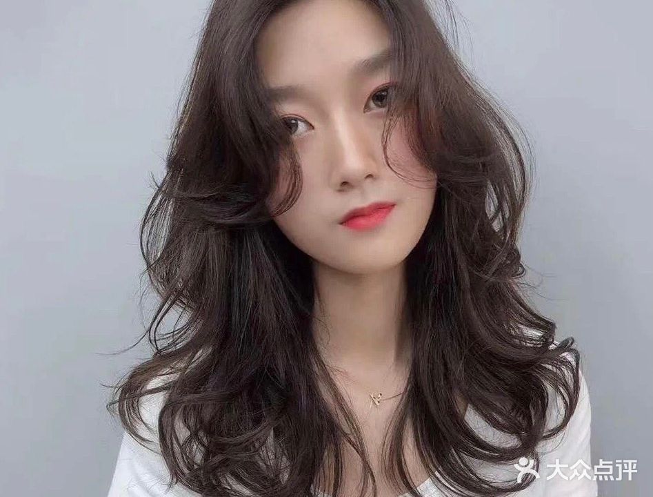 美域美发美容美体会所(三角花园店)