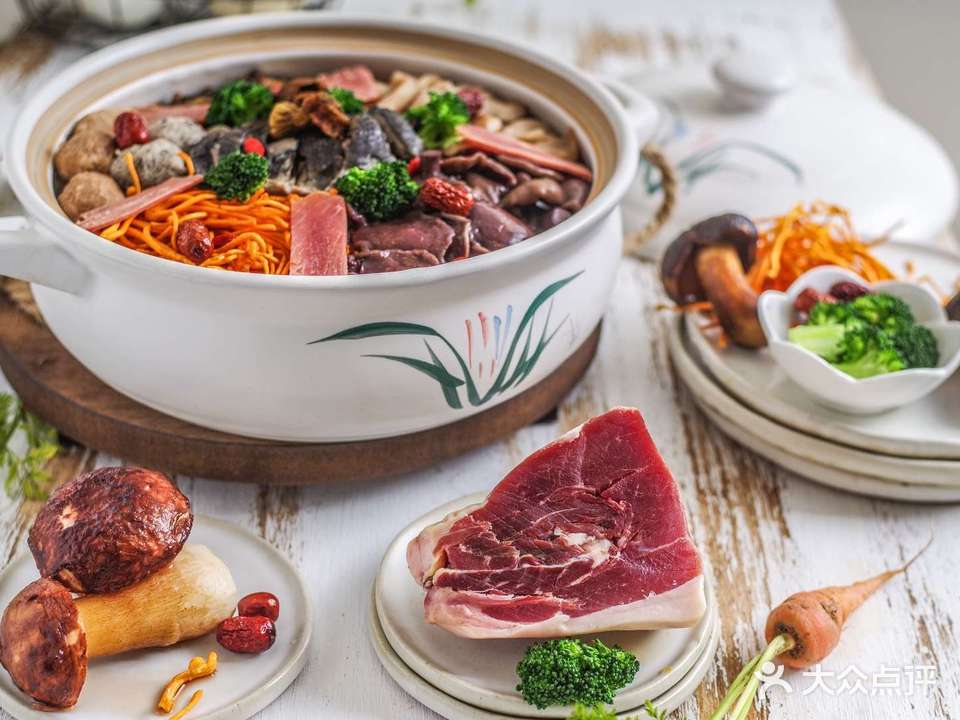 洱月小厨·菌菇火锅(叶榆路店)