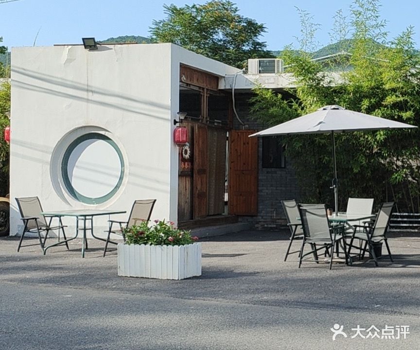 千秋月山庄(栗花沟店)
