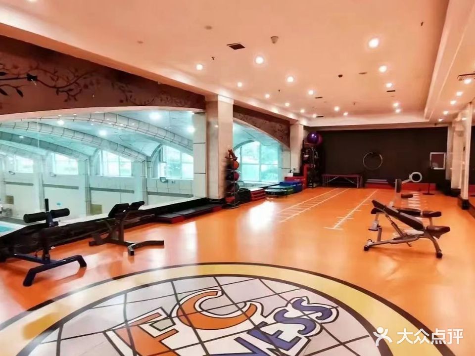 悦城健身会馆