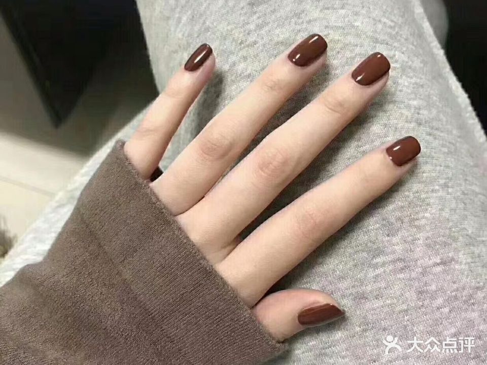 郑小姐美甲店