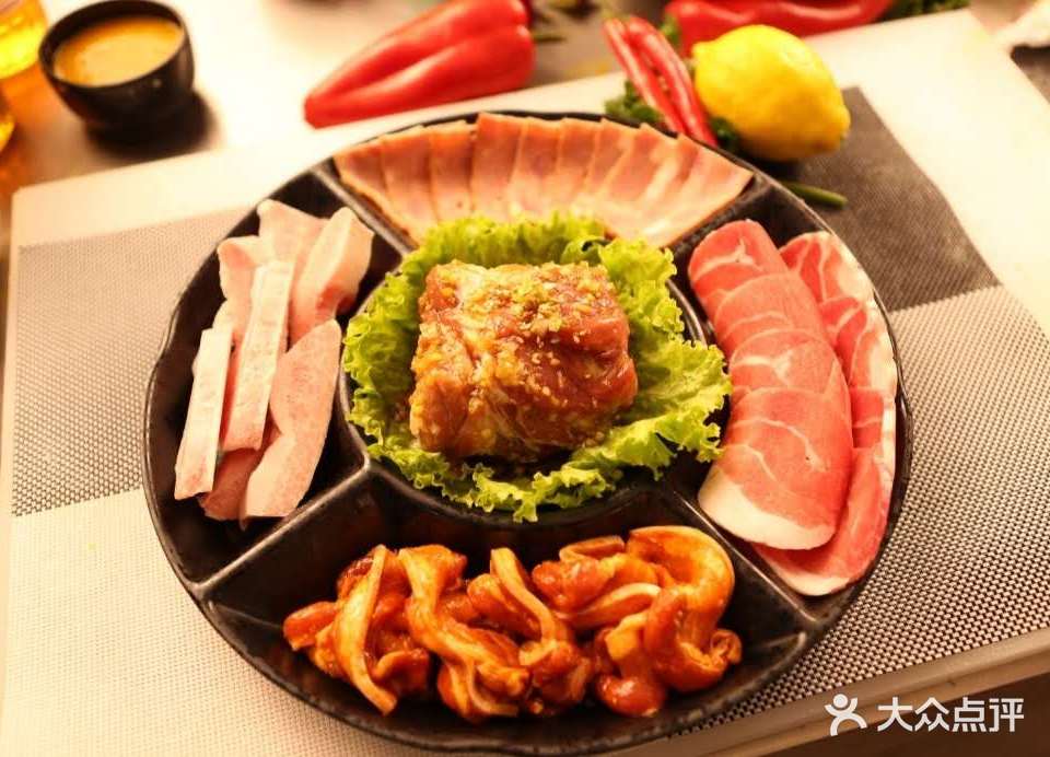 汉釜宫融合烤肉(百盛购物中心大同店)