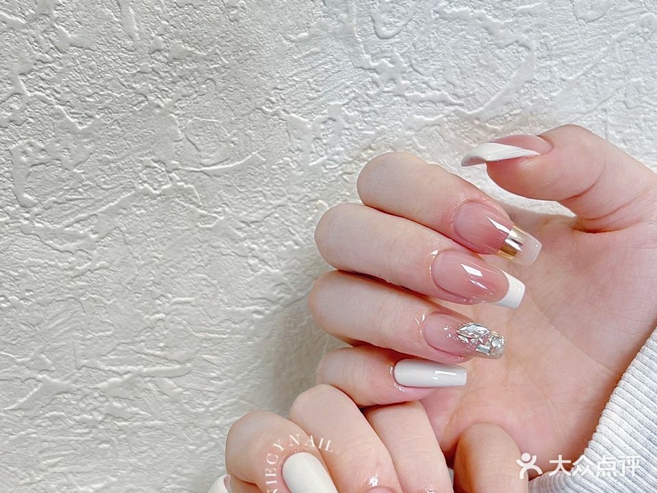 王晓·美睫美甲纹绣