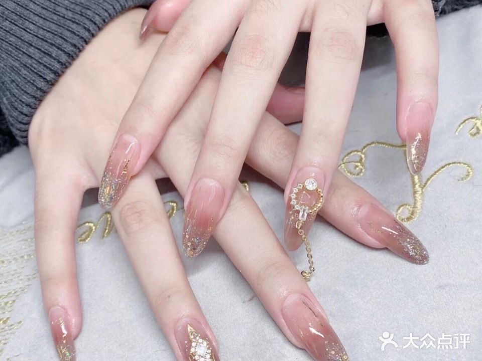 关于我们Aboutus···nail美甲美睫半永久