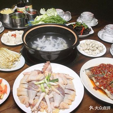 兴家盛椰子鸡汤店(中山南路店)