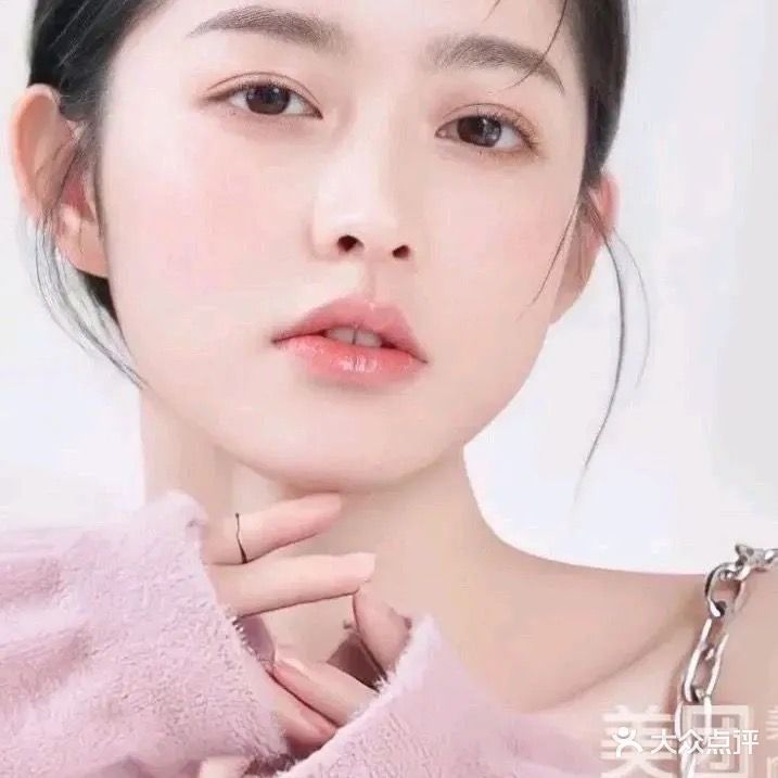 群媚纹绣