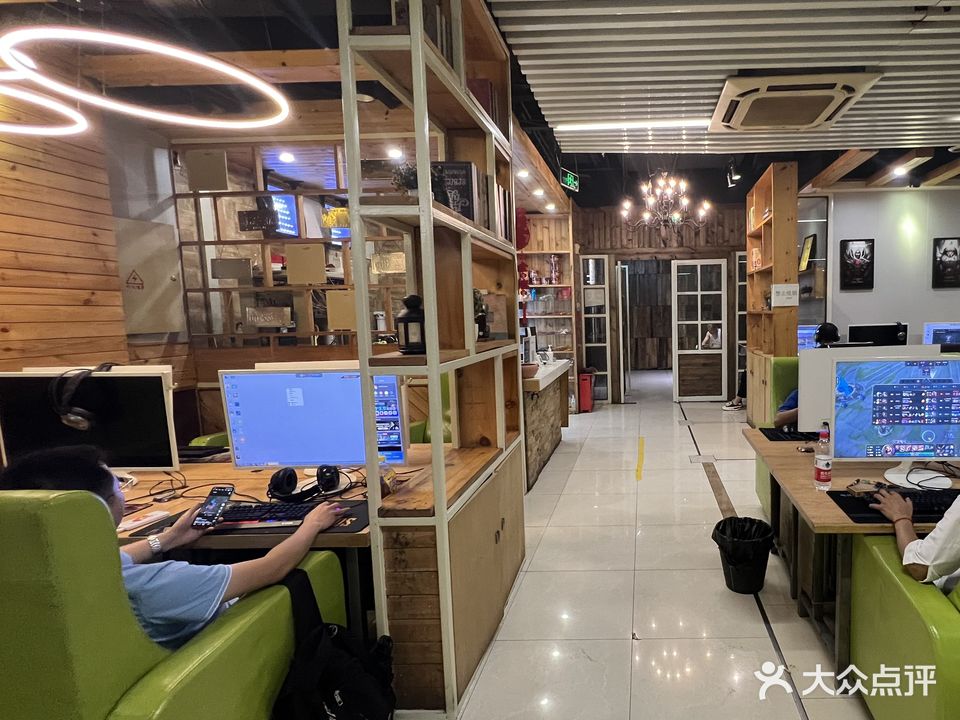 摩豹电竞馆(福意店)