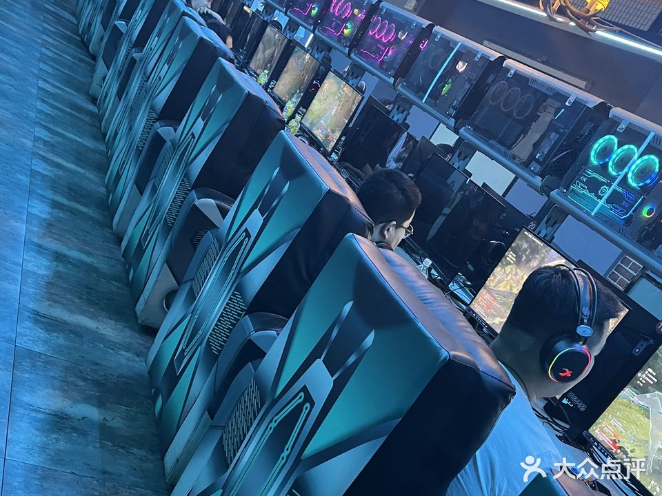 梦之境网咖(中东店)