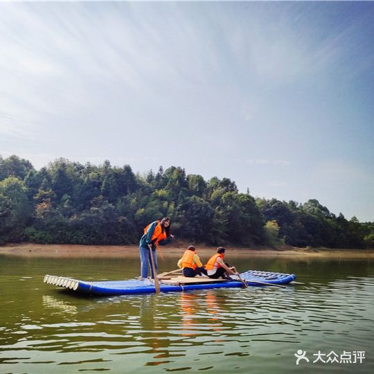 长沙县北山镇泉鹭山庄