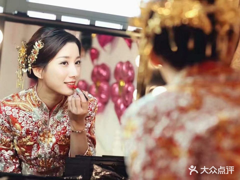 BLACKSWAN化妆造型工作室(利和国际公馆店)