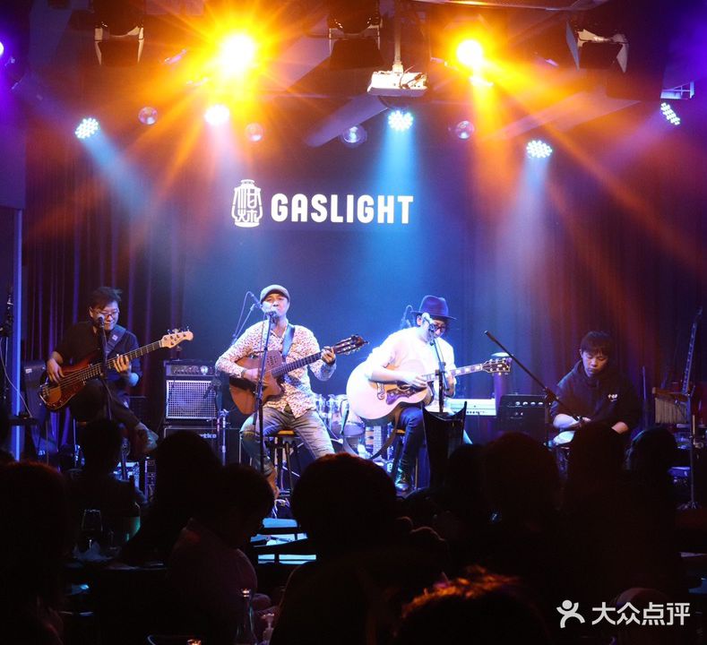 煤气灯LIVEHOUSE(田尚坊时尚生活中心店)