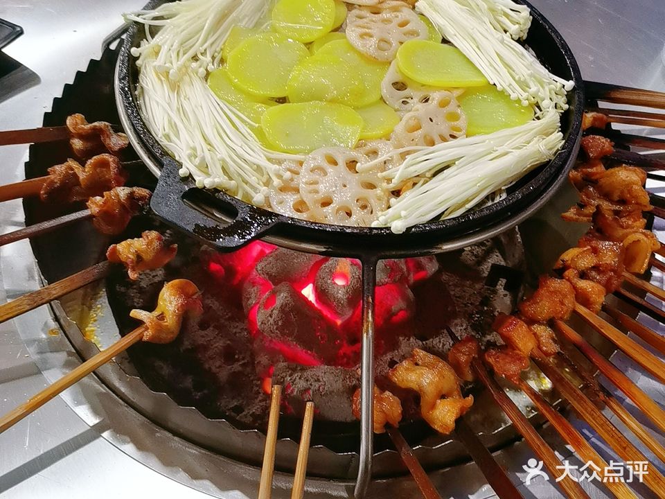 西昌特色.盆小香猪(魁山坡总店)