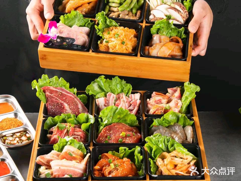 小蛮牛炭烤大块肉(解放街店)