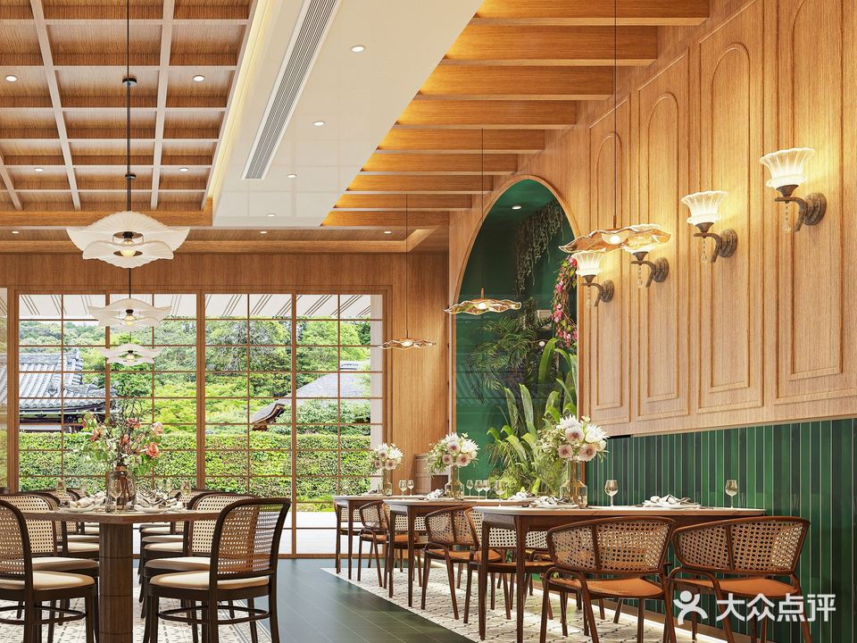 金洺泰(万科·瑧山府店)