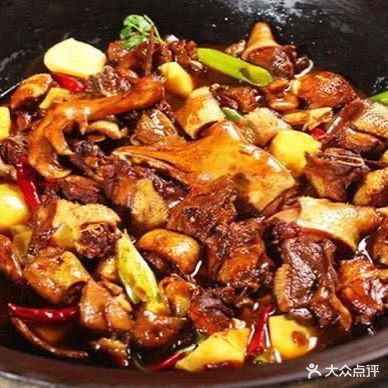 雪乡农家铁锅炖(瑞锦西区店)