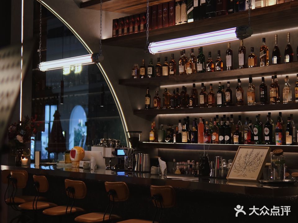 又寻CAFE·BAR(银泰店)