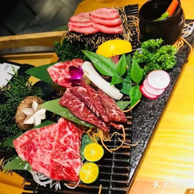 七匠韩式炭火烤肉(和平路店)