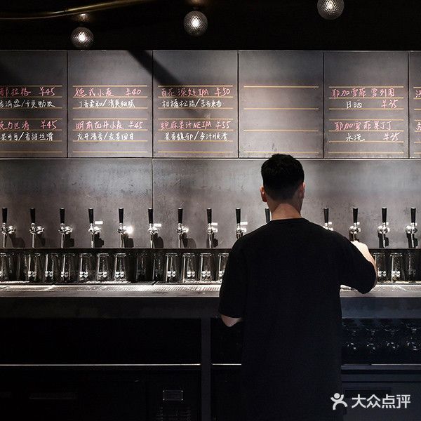 甲板精酿吧DECK TAPROOM