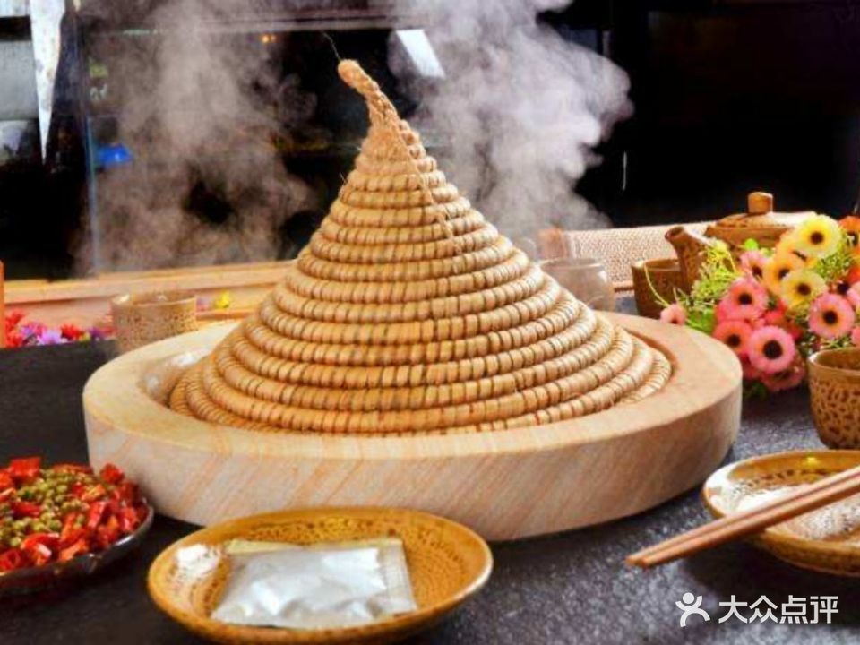 聚品蒸汽石锅鱼(金虹路店)