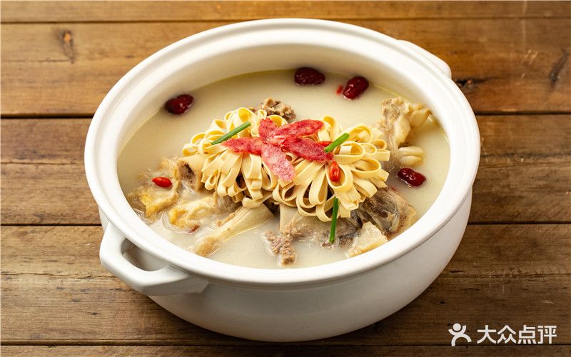 天壹煲庄·筒骨砂锅武火锅(湖州万达店)