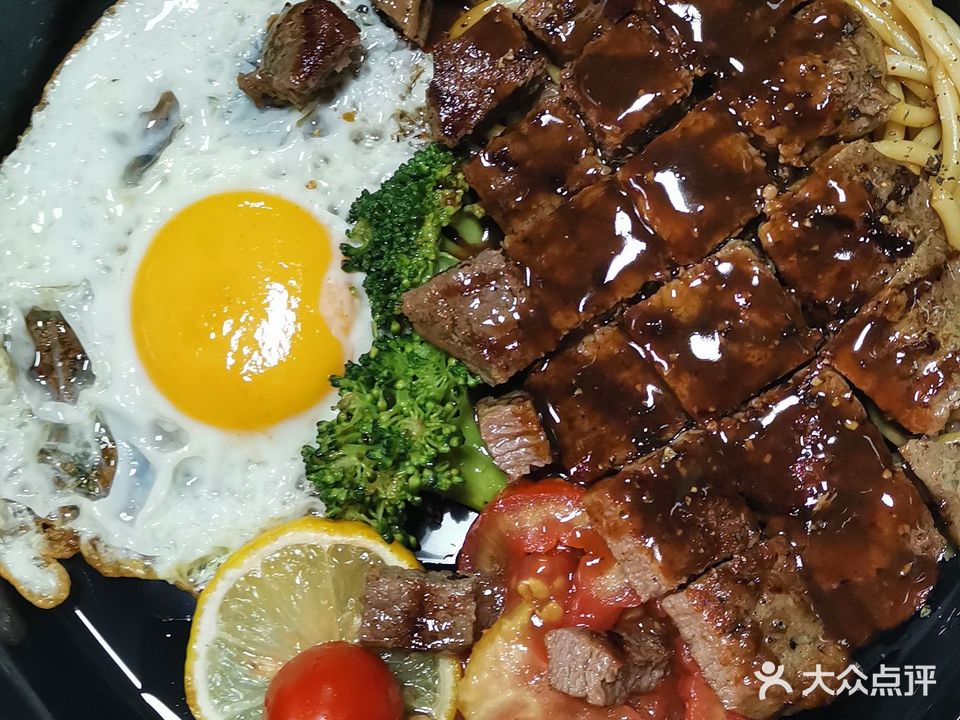勐嘎杀猪饭·勐嘎炊大牛