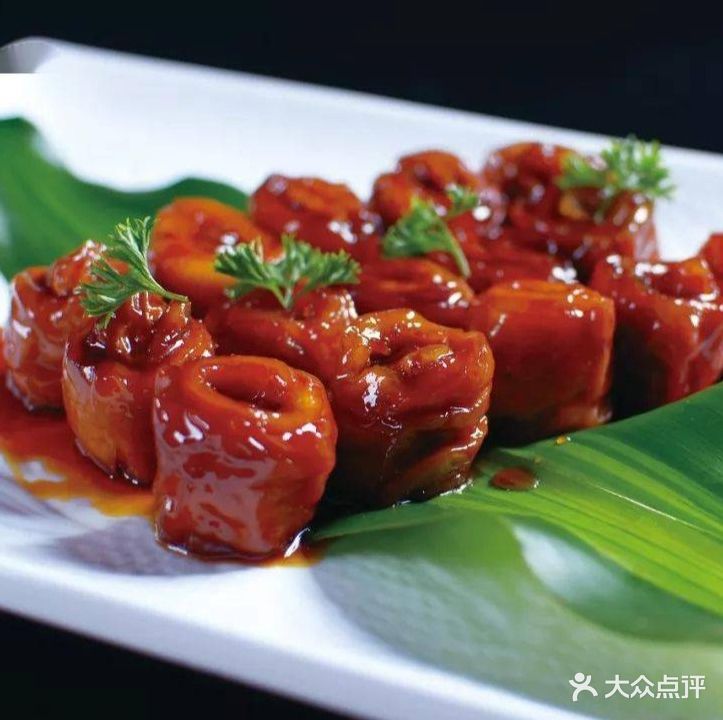 来济南民间小吃·传统鲁菜(芙蓉街店)